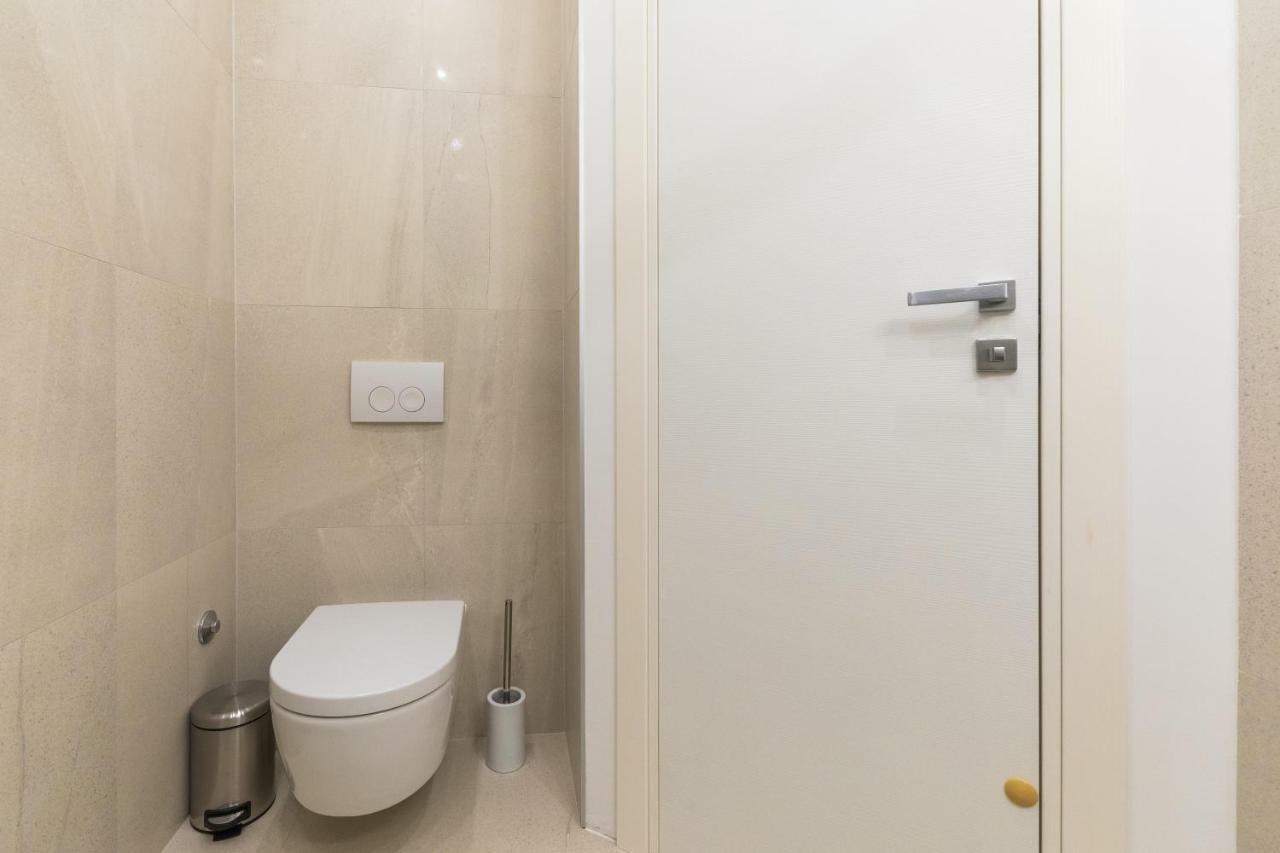 Glow Luxury Apartment With Terrace And Jacuzzi Split Bagian luar foto