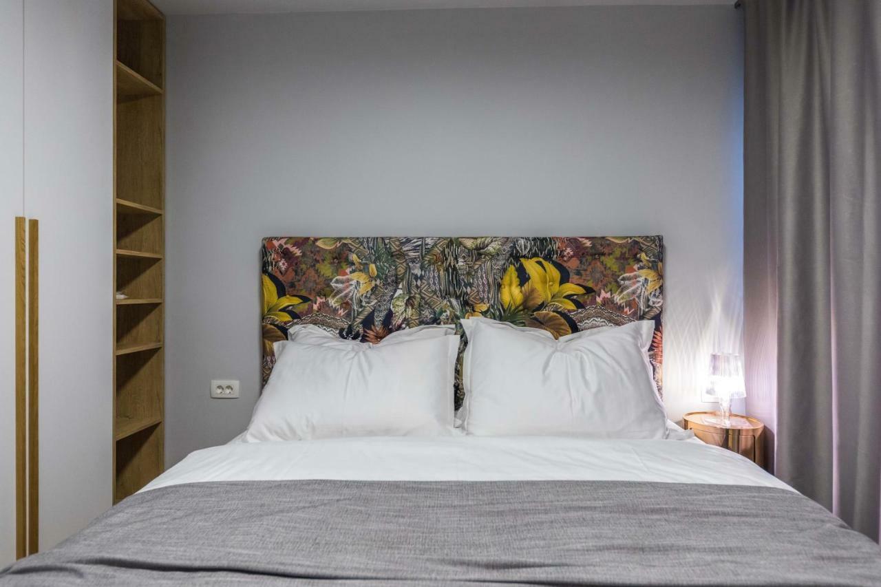 Glow Luxury Apartment With Terrace And Jacuzzi Split Bagian luar foto