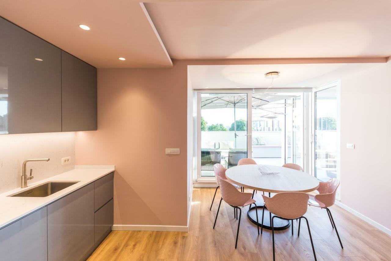 Glow Luxury Apartment With Terrace And Jacuzzi Split Bagian luar foto
