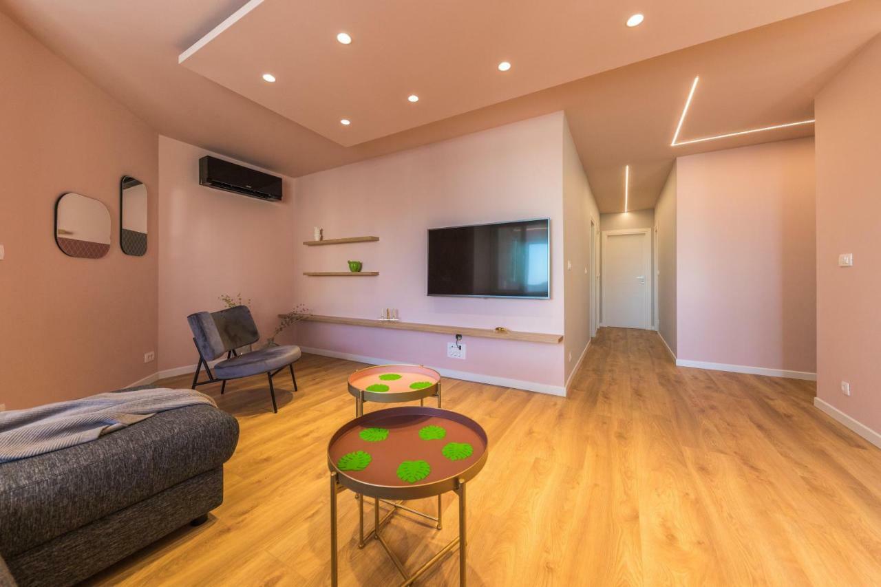 Glow Luxury Apartment With Terrace And Jacuzzi Split Bagian luar foto