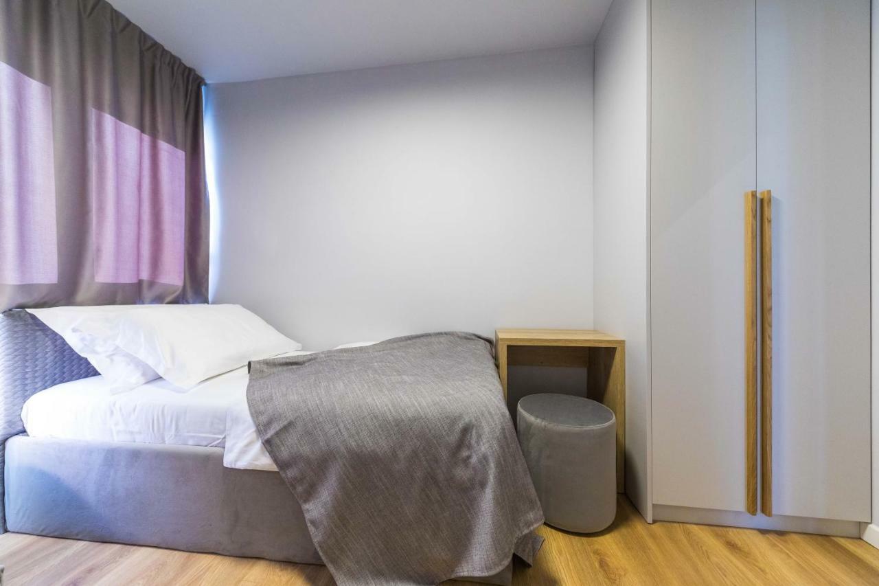 Glow Luxury Apartment With Terrace And Jacuzzi Split Bagian luar foto
